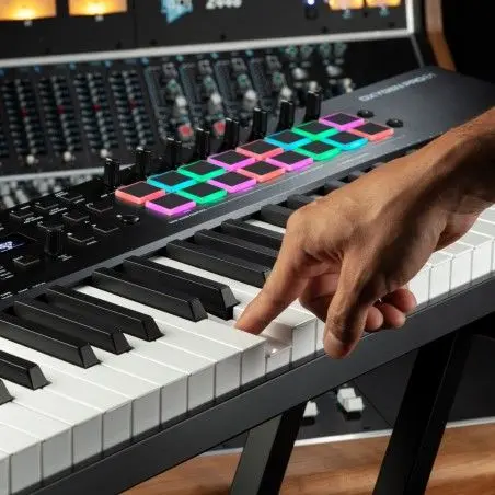 Oxygen Pro 61
