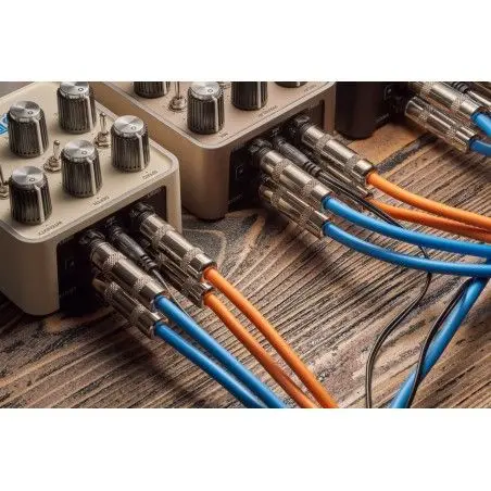 UAFX Astra Modulation Machine Pedal