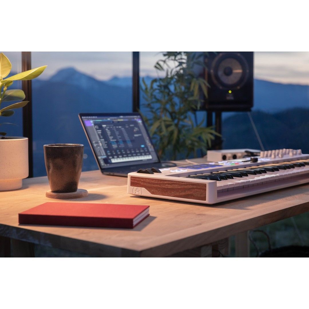 KeyLab Essential 49 mk3