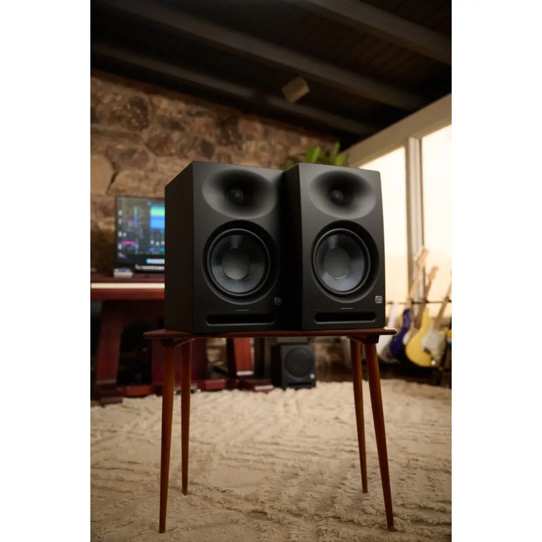 Eris Studio 8