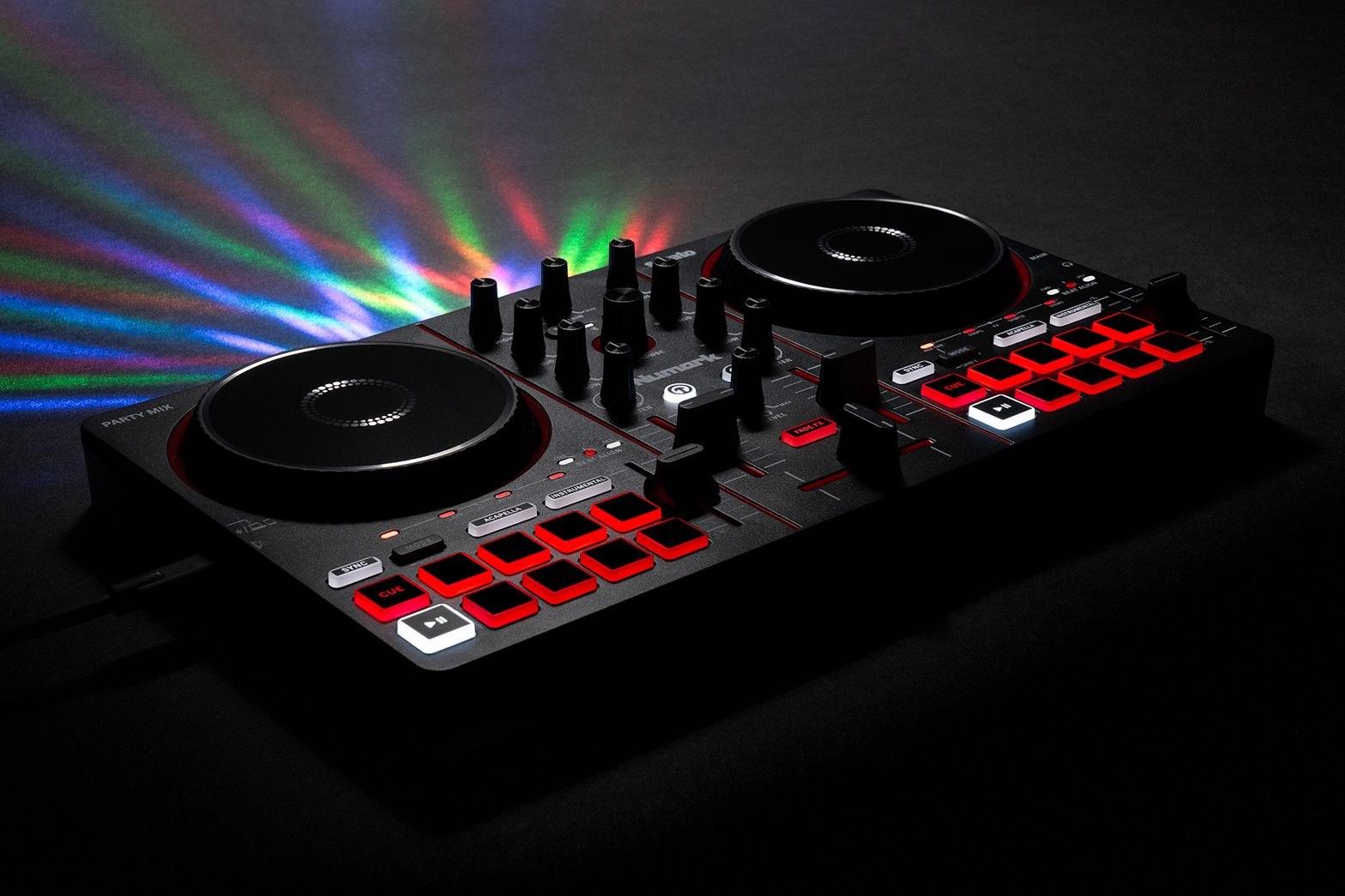 Numark Party Mix III DJ Controller — dahili ışık gösterisiyle