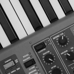Klavye ve sentezleyicilerin stereo DI box üzerinden bağlantısı