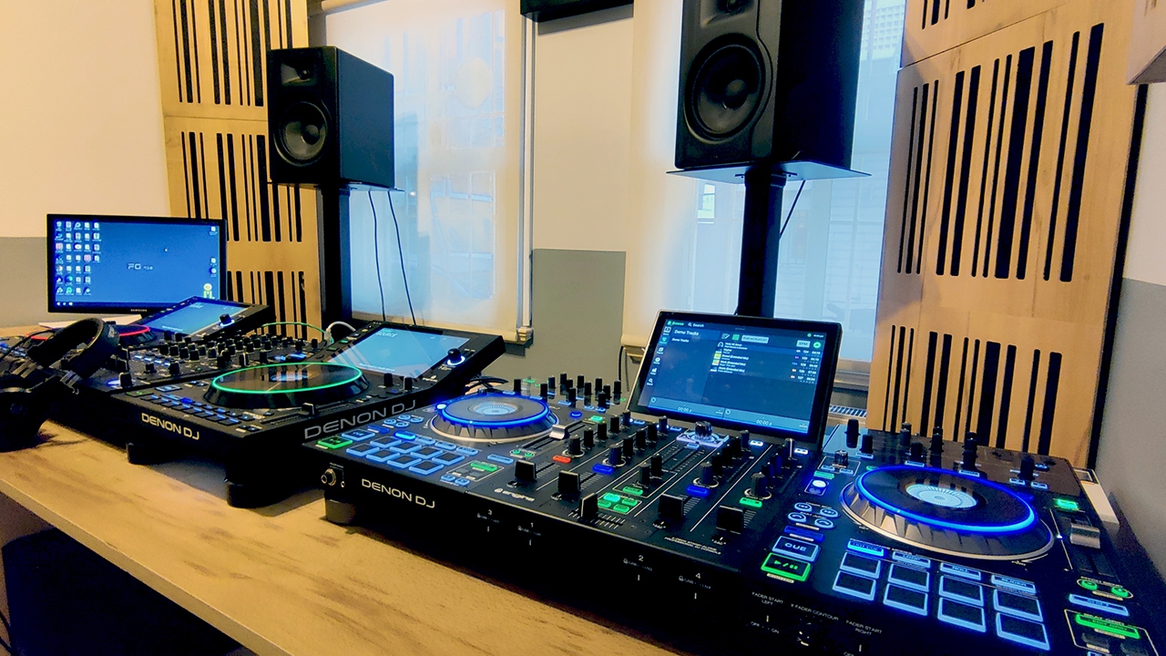 FG DJ School'un Tercihi Denon DJ