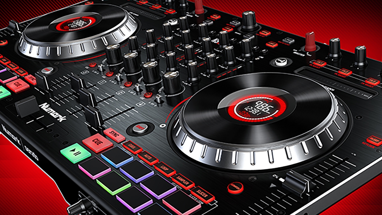 Numark NS6II Stoklarımızda